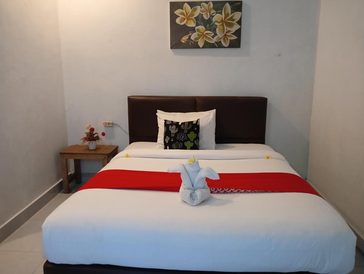 Ayu Homestay Kuta  Exterior photo